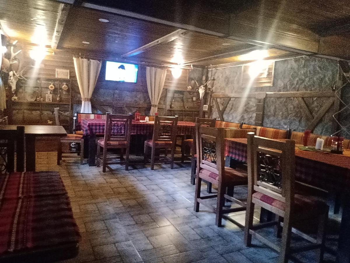 Hotel Кръчмъ При Байката Ribarica Exteriér fotografie